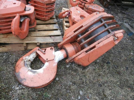 Johnson 100 Ton 3 Sheave Hook Block