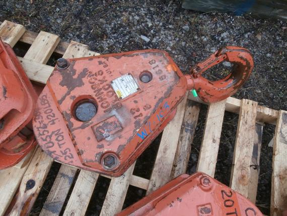 Johnson 25 Ton 3 Sheave Hook Block
