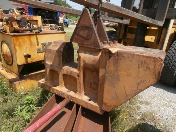 ICE 125 Sheet Pile Clamp Pile Driving Attachment
